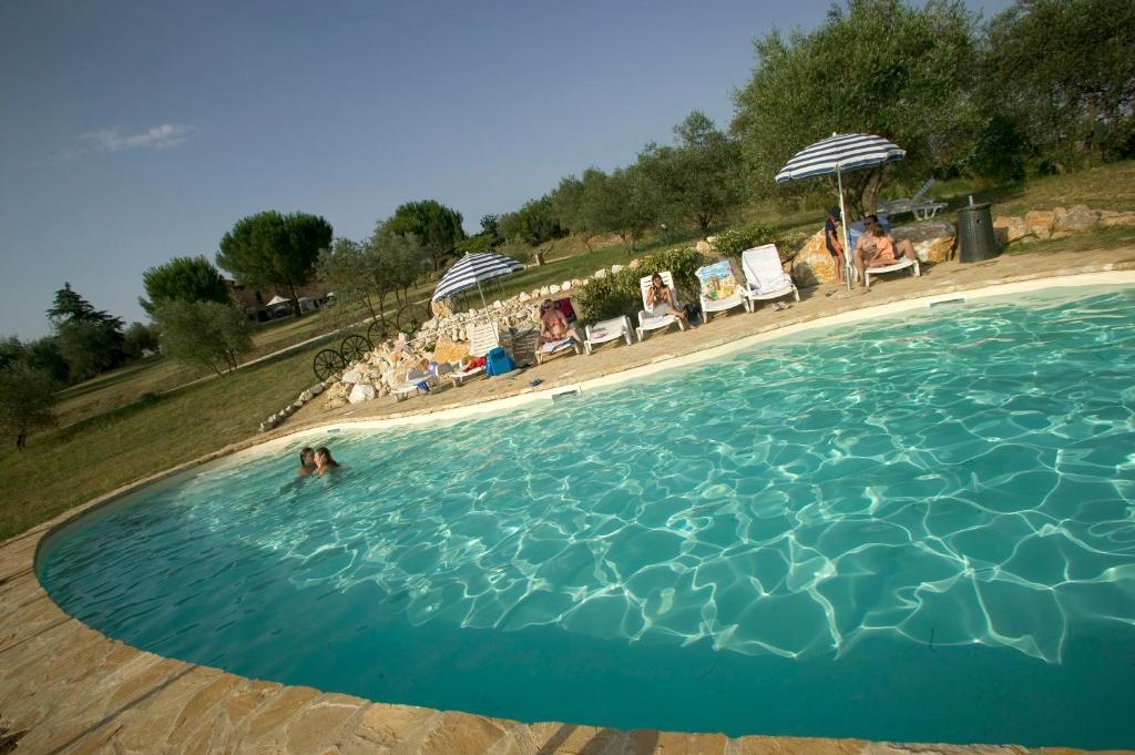 Agriturismo La Grotta Di Montecchino Сієна Екстер'єр фото
