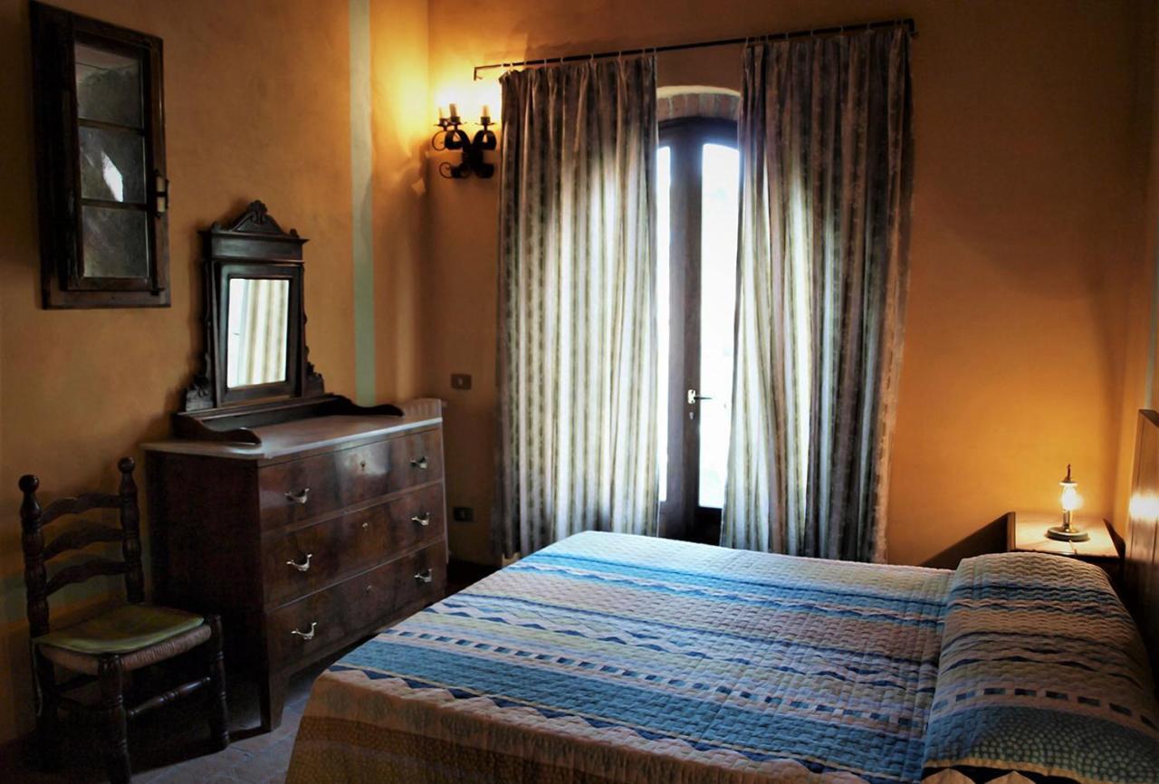 Agriturismo La Grotta Di Montecchino Сієна Екстер'єр фото