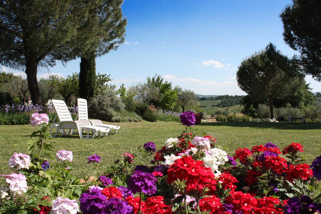 Agriturismo La Grotta Di Montecchino Сієна Екстер'єр фото