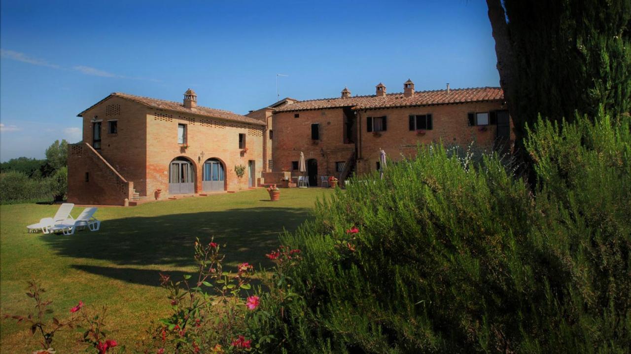 Agriturismo La Grotta Di Montecchino Сієна Екстер'єр фото